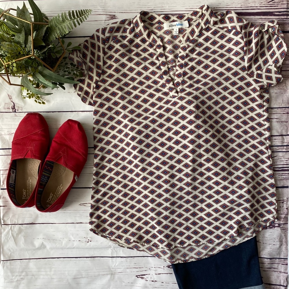 Alice Blue Geraldi Split Neck Blouse Size Small